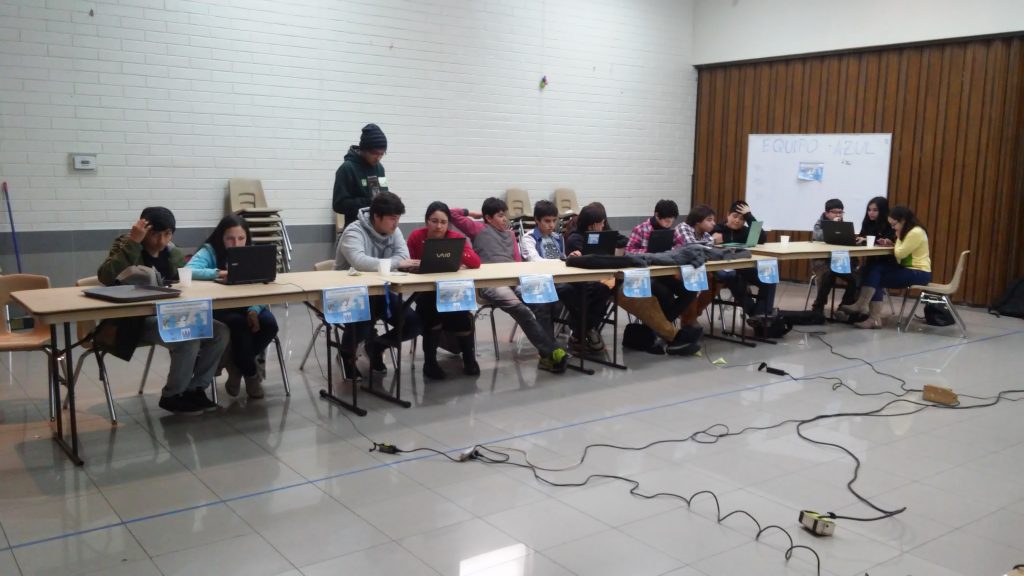 Jóvenes de Rancagua participan en jornada de indexación. | El Faro Mormón, Marjorie Fredes Muñoz.