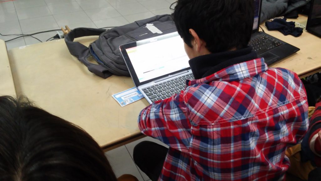 Jóvenes de Rancagua participan en jornada de indexación. | El Faro Mormón, Marjorie Fredes Muñoz.